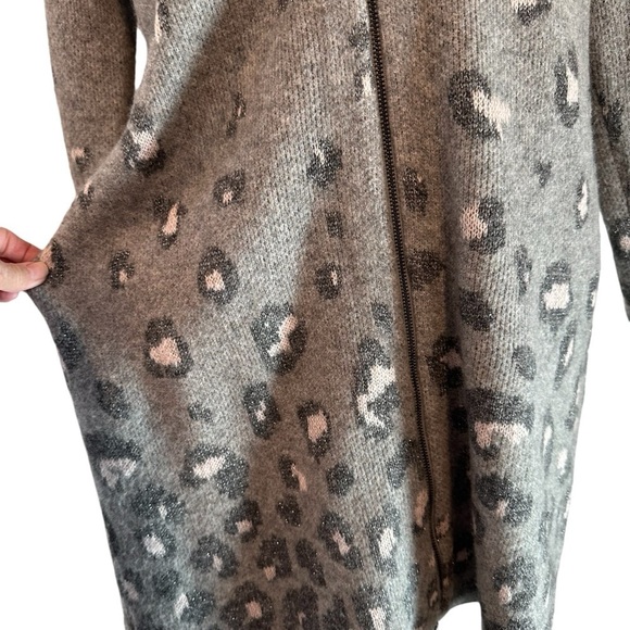 Chico gray and white cheetah metallic print cardigan sweater - Picture 8 of 14